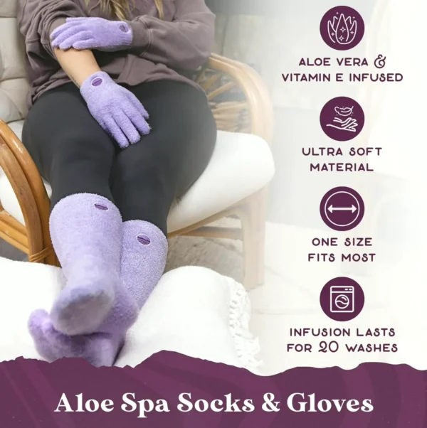 Purple Canyon Cozy Socks & Gloves Relaxation Kit