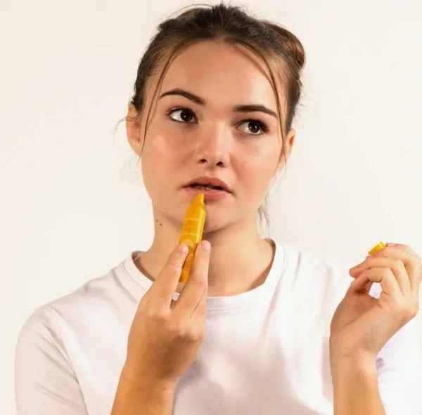 Honey Lip Care, Natural - Made in French - 0.5 Floz